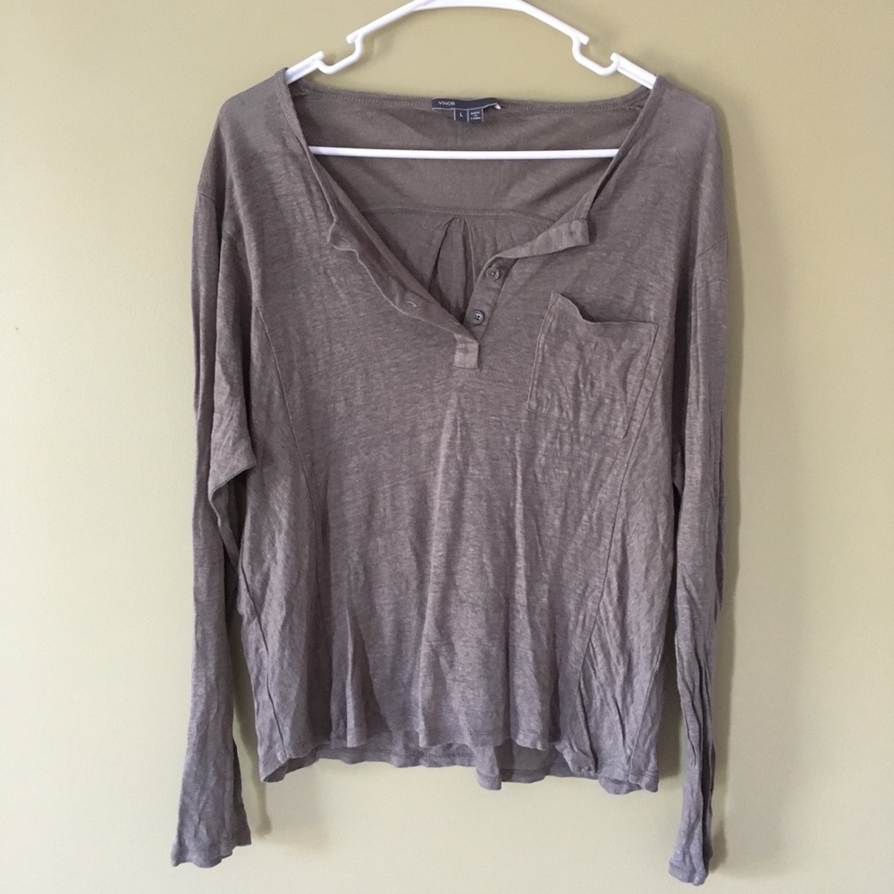 Vince Henley Top